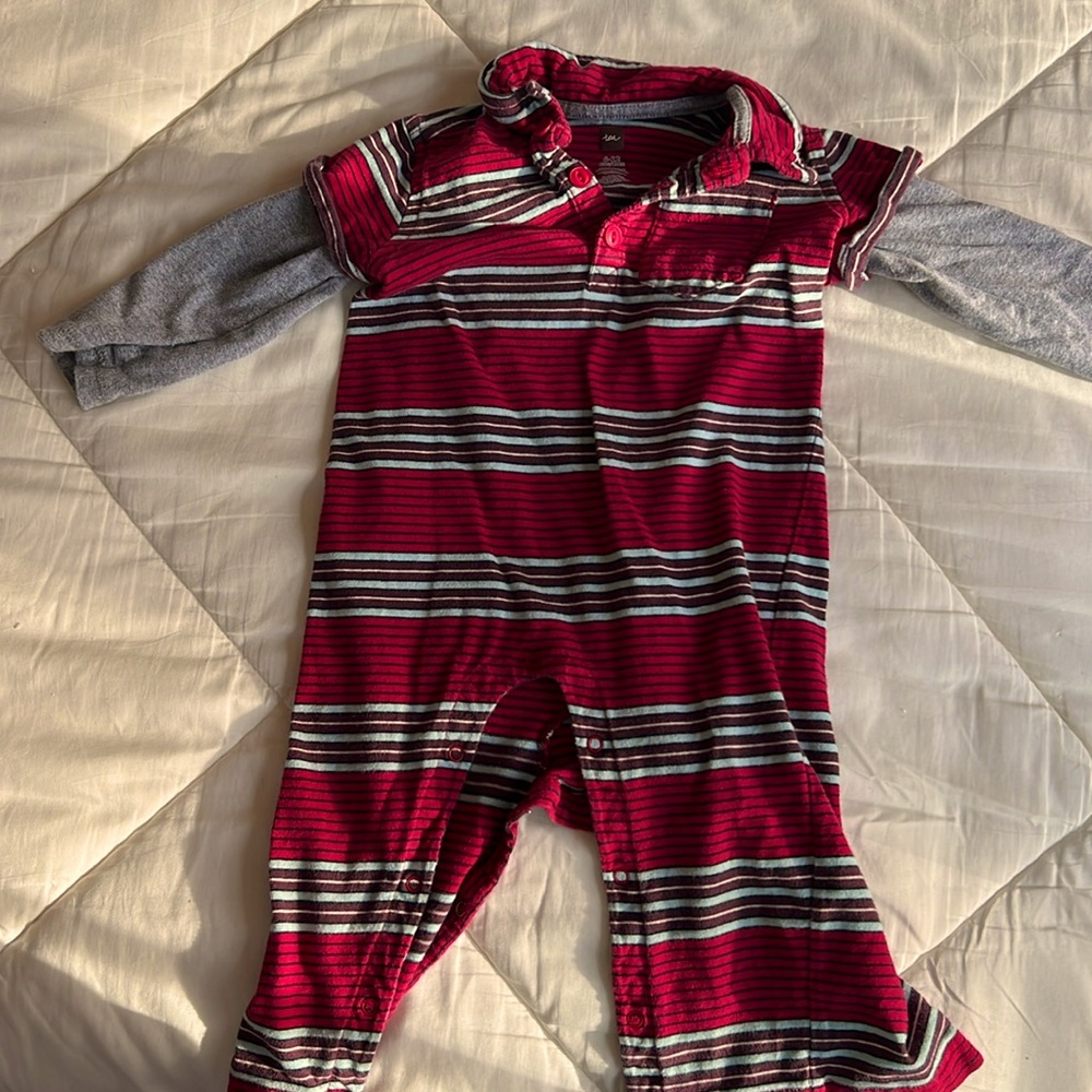 One piece- Adorable tea brand 6-12 month romper, red striped